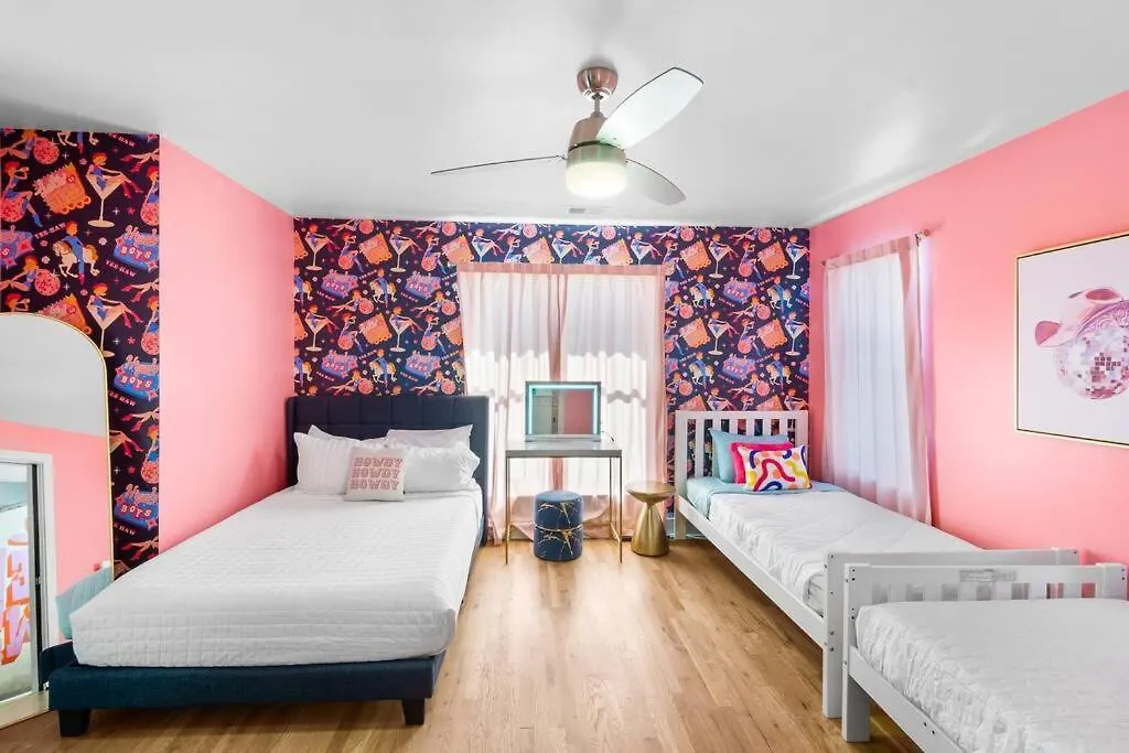Hébergement de vacances Ultimate Bach 10Min To Dt Ig Walls Every Room Nashville États-Unis